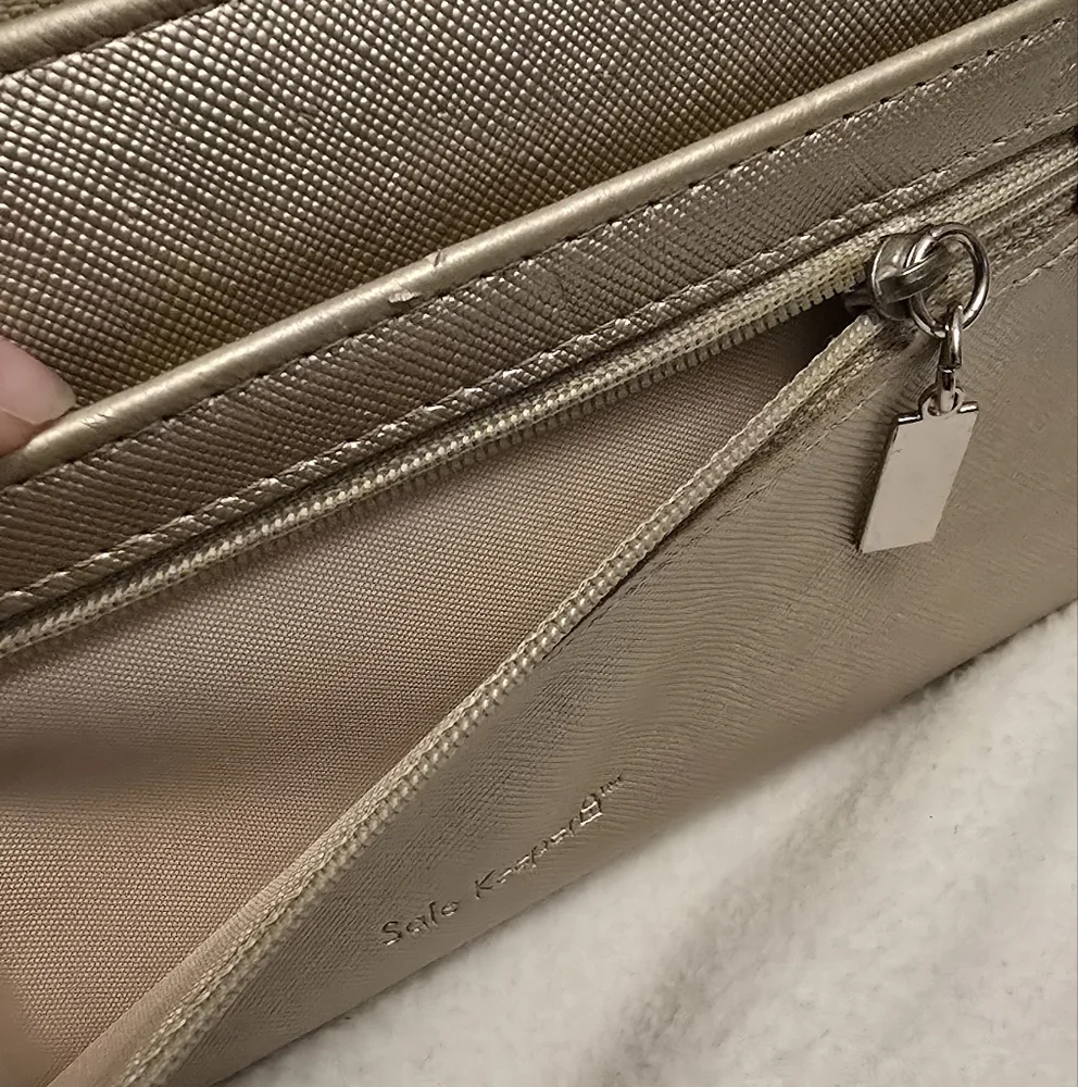 Safe Keepers Pink Wallet
